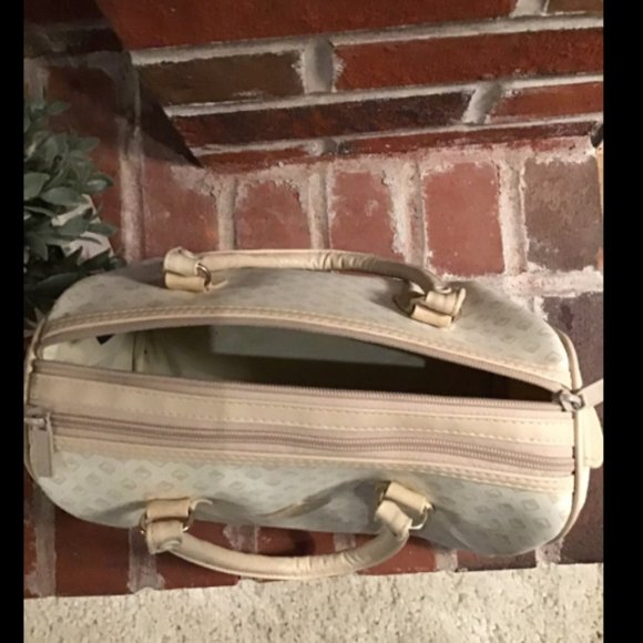 Boutique 8 x 10 nude purse - Picture 2 of 5